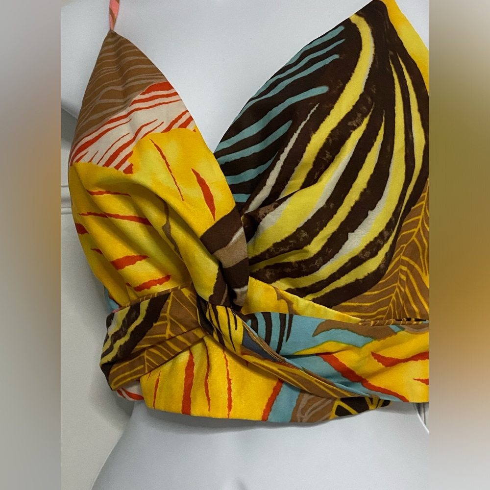 7- CHICWAYS Tropical Spaghetti Crop Top